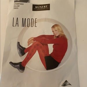 Maroon Patterned Tights